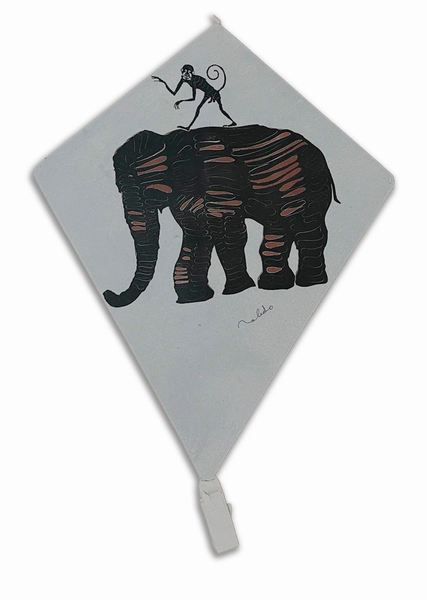 Papalote elefante con chango por Francisco Toledo
